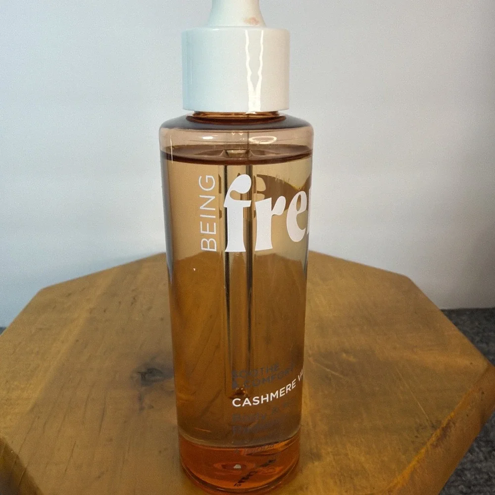 Being‎ Frenshe Hair Radiance Oil 4 Fl Oz Vegan Cruelty Free Cozy Vanilla Scent